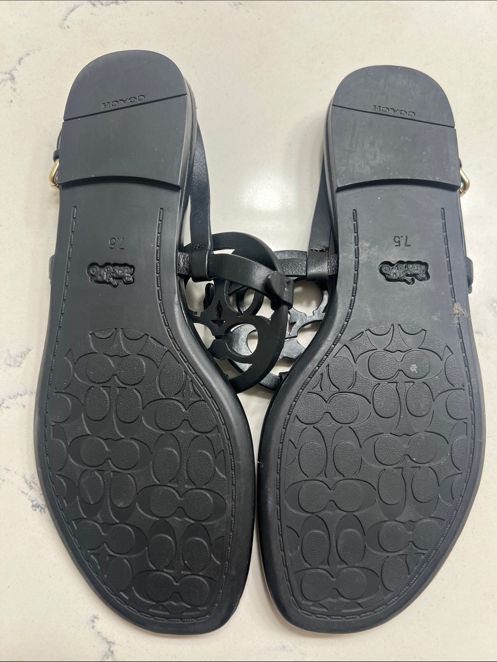 Coach Black Signature Circle Thong Sandals - Picture 5 of 10